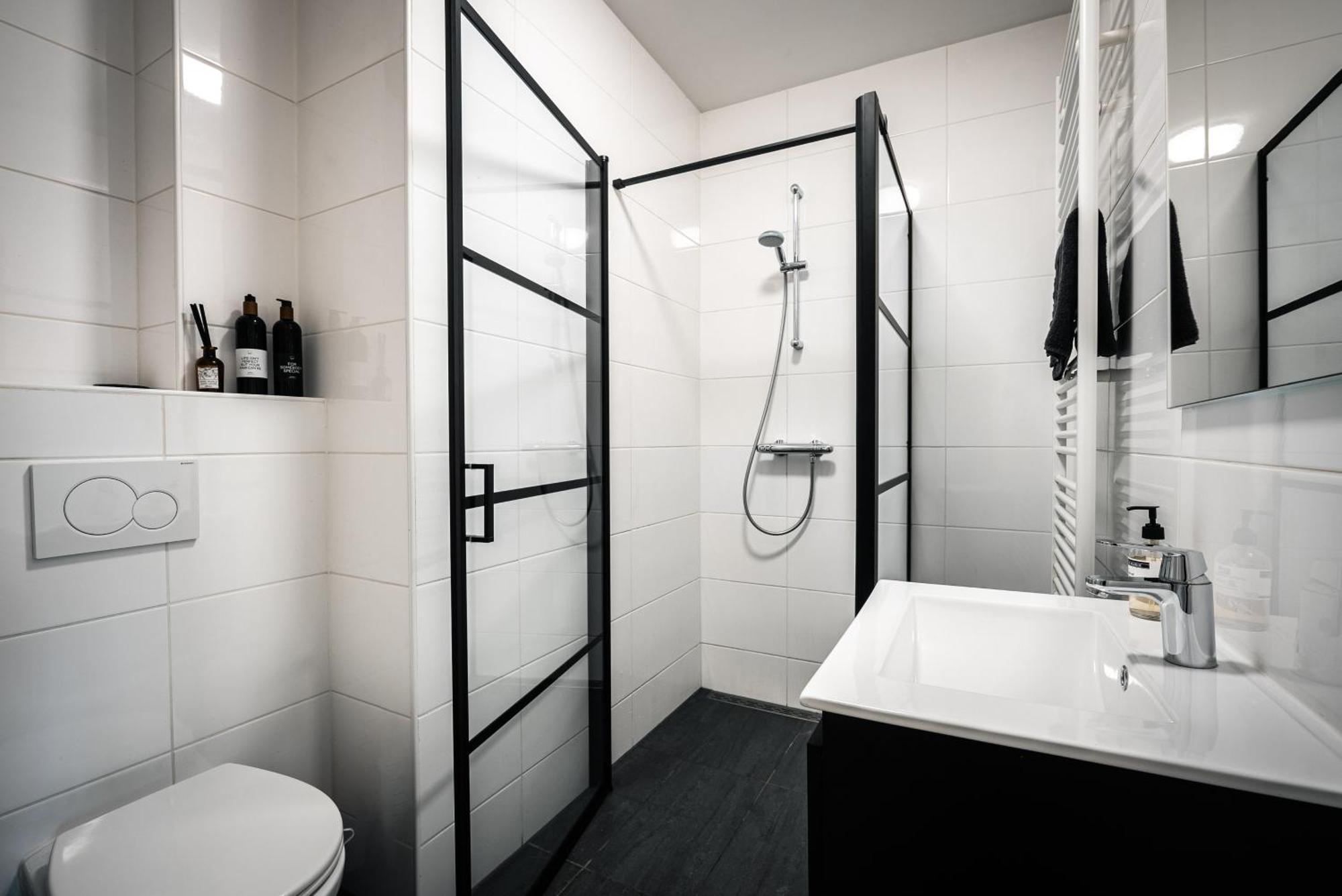 Familie Hotel & Apartments Alkmaar Ngoại thất bức ảnh