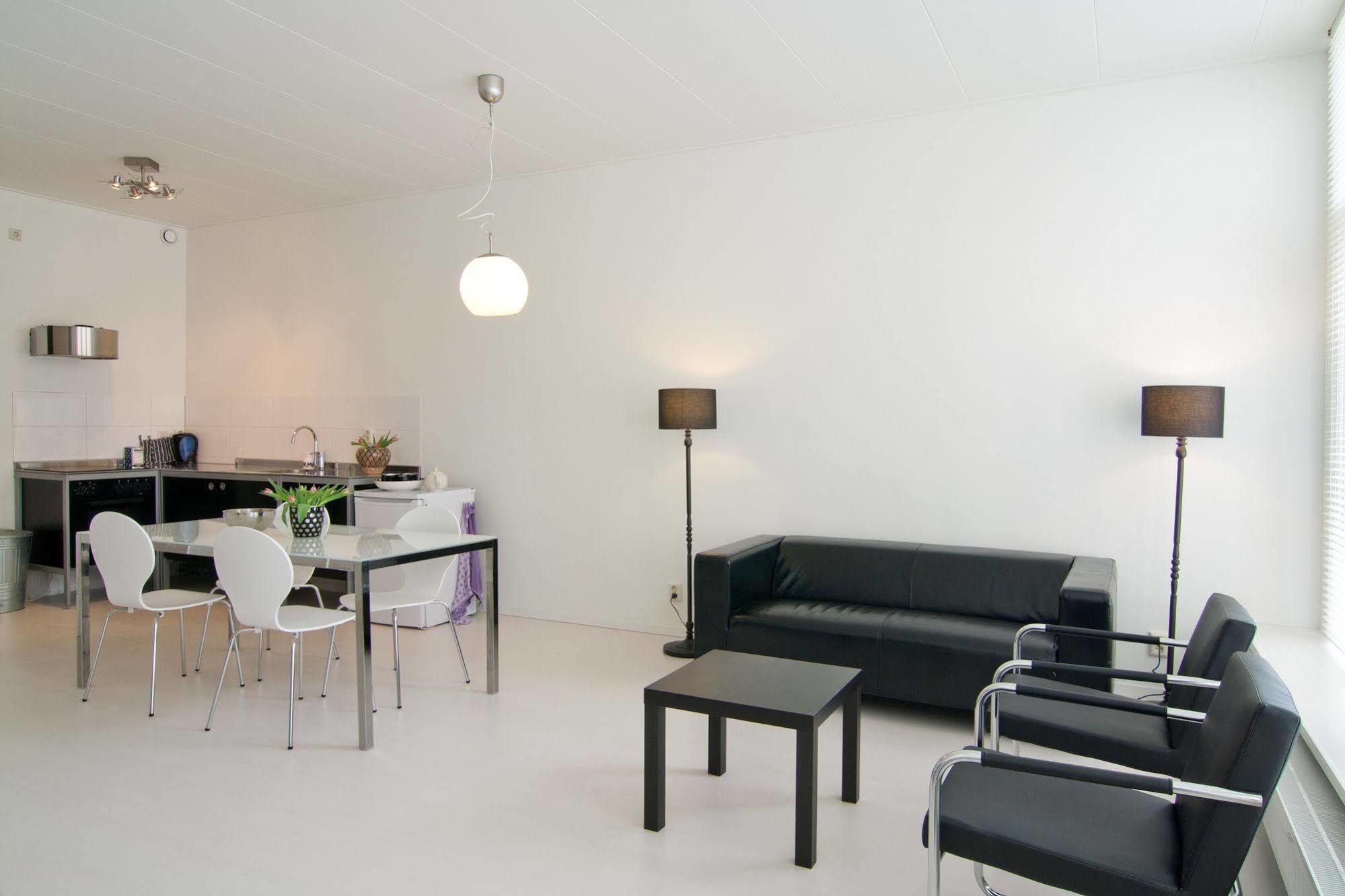 Familie Hotel & Apartments Alkmaar Ngoại thất bức ảnh